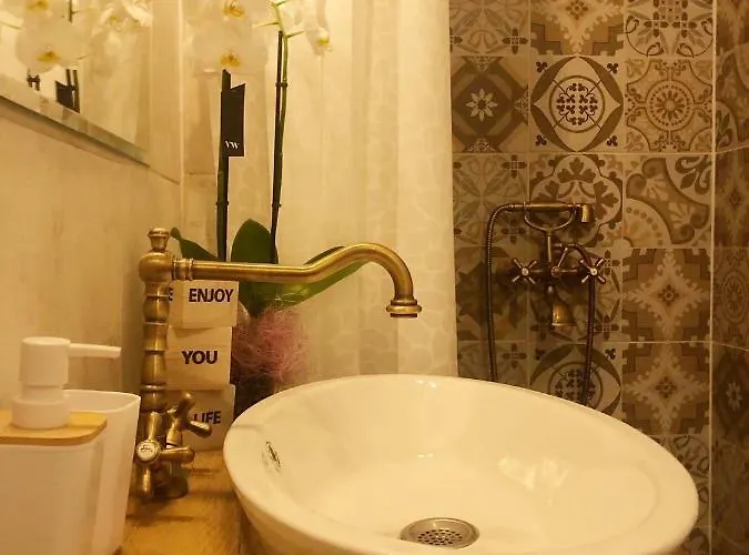 Summer Industry 公寓 *